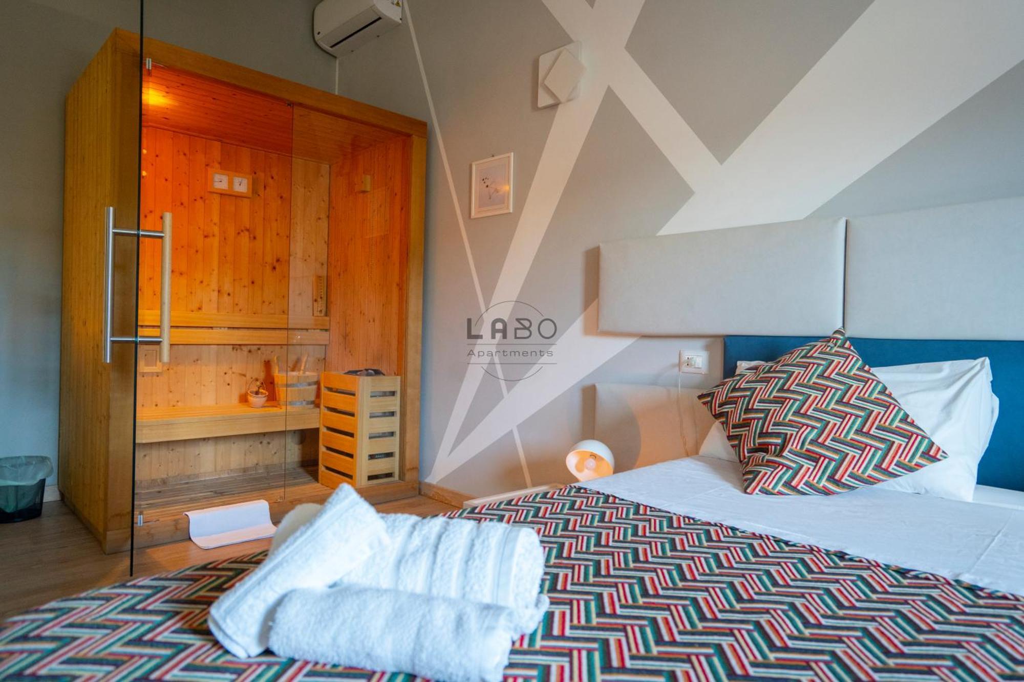 Agape Rooms In トロペーア エクステリア 写真